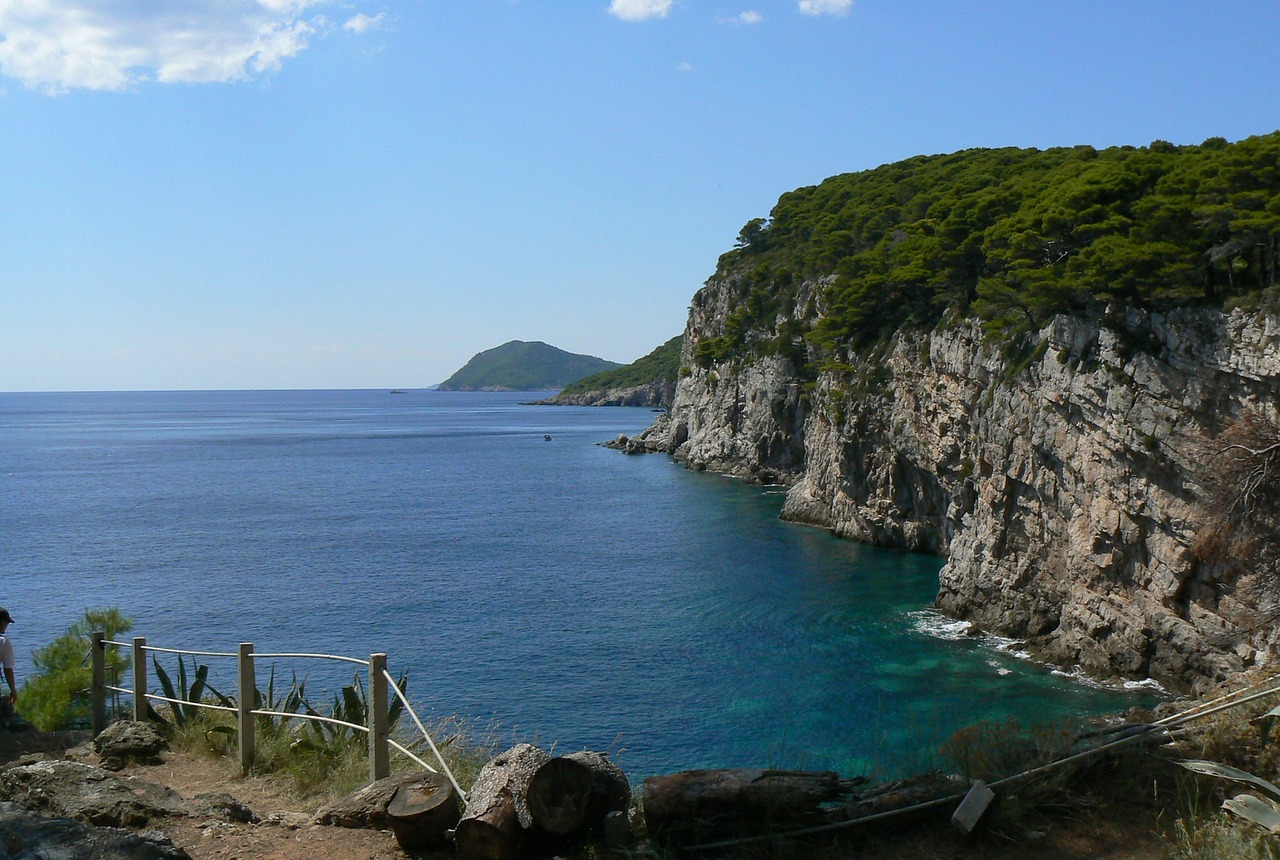 西昌旅游最新信息，西昌旅游攻略大全：景点、交通、住宿、美食与活动全解析